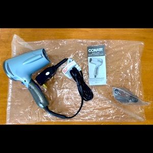 🔖 NWT - Travel Size Conair Hair Dryer
